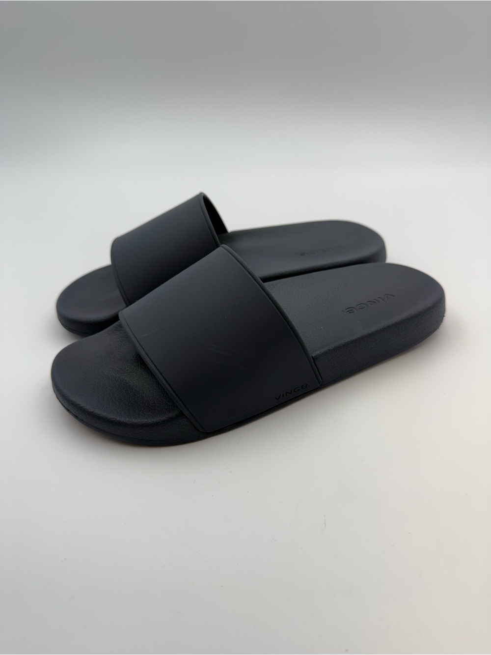Vince Black Slide Sandals Men’s US 7 / Women’s US 9 EU 40 Pre-Owned